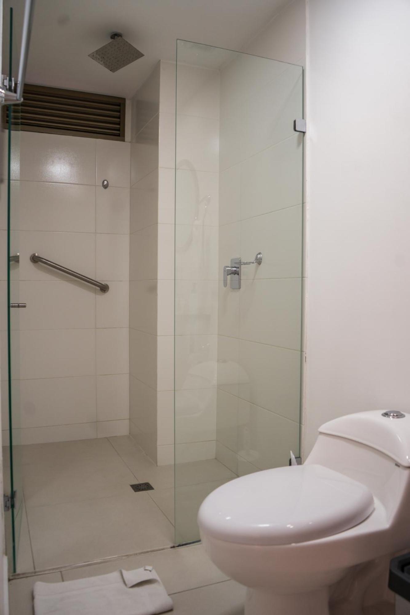 Hotel Bambu Milla De Oro Медельин Экстерьер фото