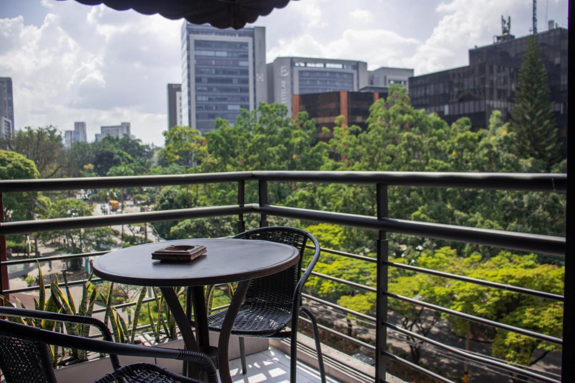 Hotel Bambu Milla De Oro Медельин Экстерьер фото